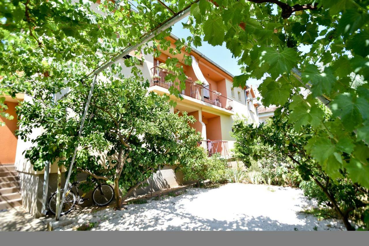 Mihaela Apartment Zadar Luaran gambar